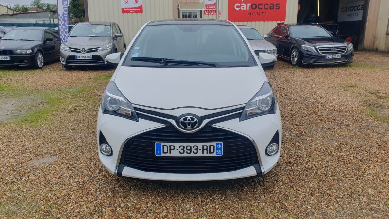 TOYOTA YARIS 2015