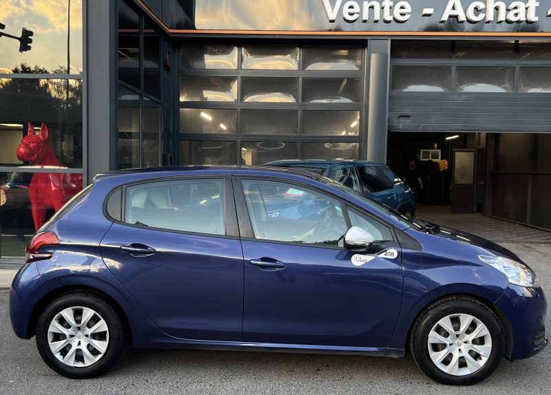 PEUGEOT 208 PHASE 2 LIKE 1.2 68 Cv REGULATEUR LIMITEUR BLUETOOTH 5 PORTES CRIT AIR 1 - GARANTIE 1 AN