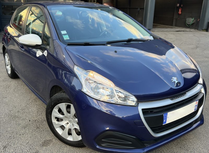 PEUGEOT 208 PHASE 2 LIKE 1.2 68 Cv REGULATEUR LIMITEUR BLUETOOTH 5 PORTES CRIT AIR 1 - GARANTIE 1 AN