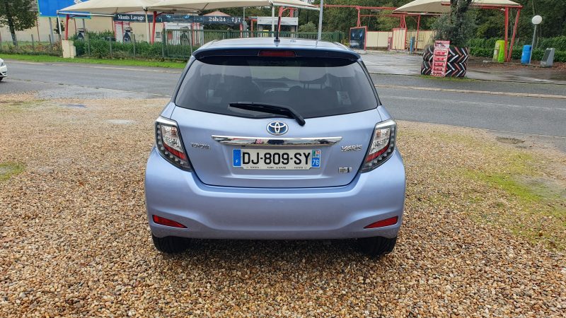 TOYOTA YARIS 2014