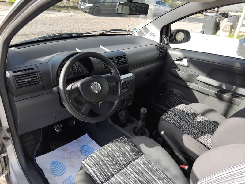 VOLKSWAGEN FOX 2005