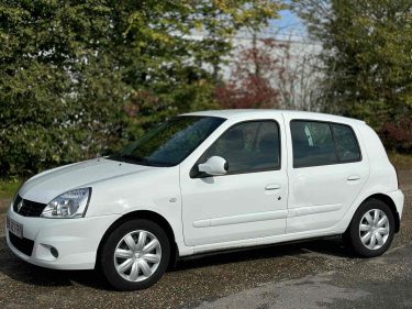 RENAULT CLIO 2010