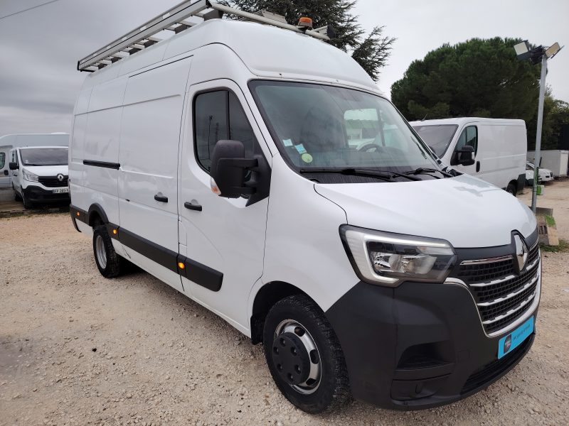 RENAULT MASTER 2020