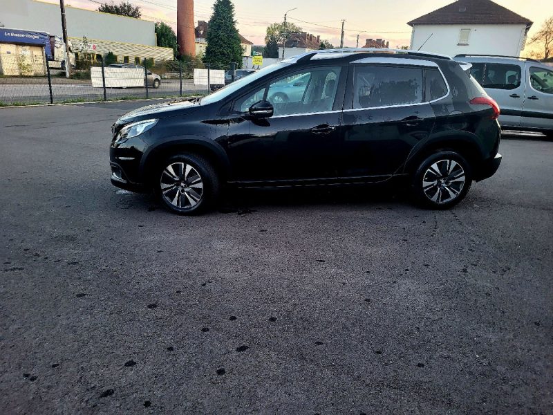 PEUGEOT 2008 2019