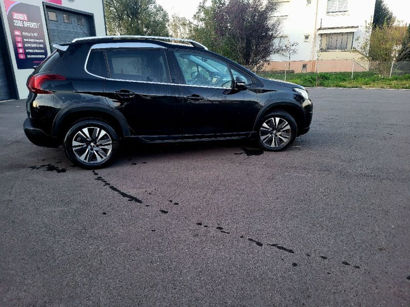 PEUGEOT 2008 2019