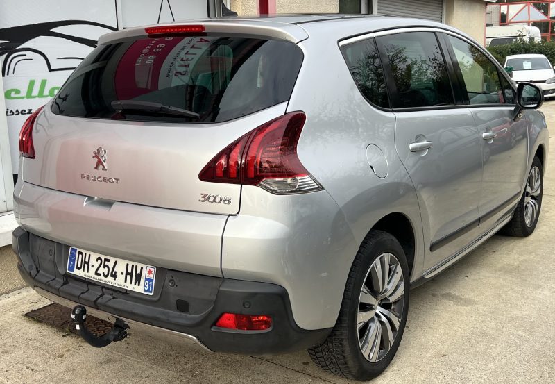 PEUGEOT 3008 2014