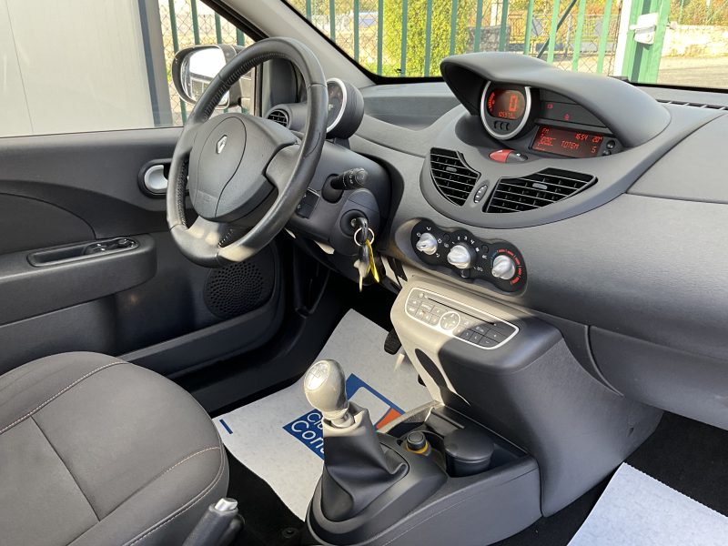 RENAULT TWINGO 2010