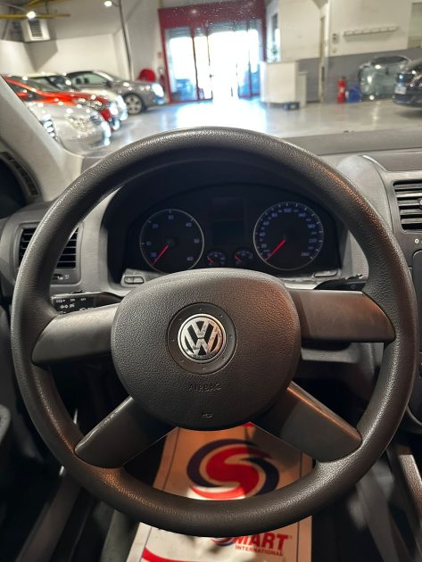 VOLKSWAGEN GOLF V 1.9 TDI 105Ch