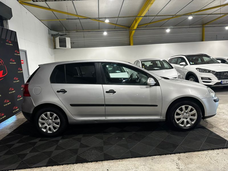 VOLKSWAGEN GOLF V 1.9 TDI 105Ch