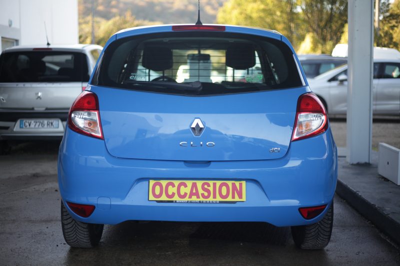 RENAULT CLIO 3 COMMERCIALE - PRIX HORS TAXE 6650€TVA RECUPERABLE