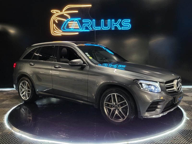 MERCEDES CLASSE GLC 220D 9G-Tronic 4Matic Sportline / TOIT OUVRANT / SIEGES CHAUFFANTS / HAYON E