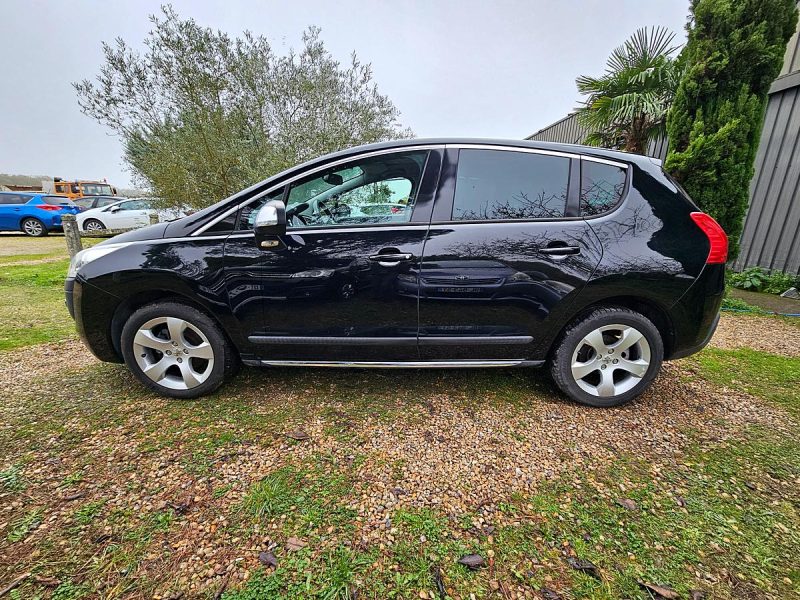 PEUGEOT 3008 2012