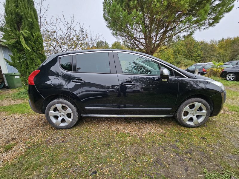 PEUGEOT 3008 2012