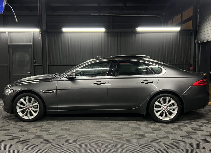 JAGUAR XF II PRESTIGE 2.0 D 180 Cv 1ERE MAIN / BVA8 TOIT OUVRANT CUIR GPS 51 200 Kms - GARANTIE 1 AN