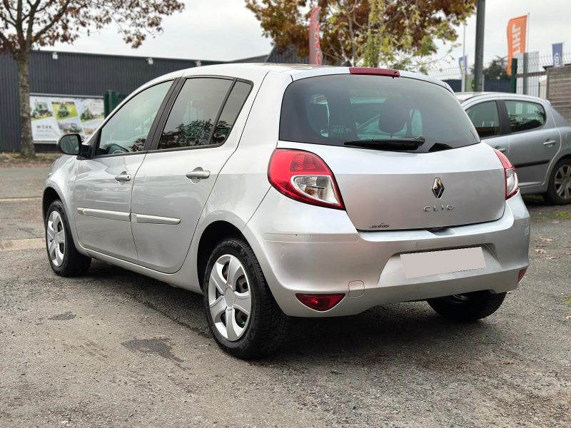 RENAULT CLIO 3 III 2010