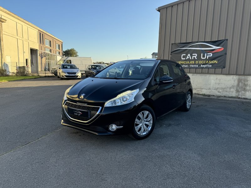 PEUGEOT 208 2013