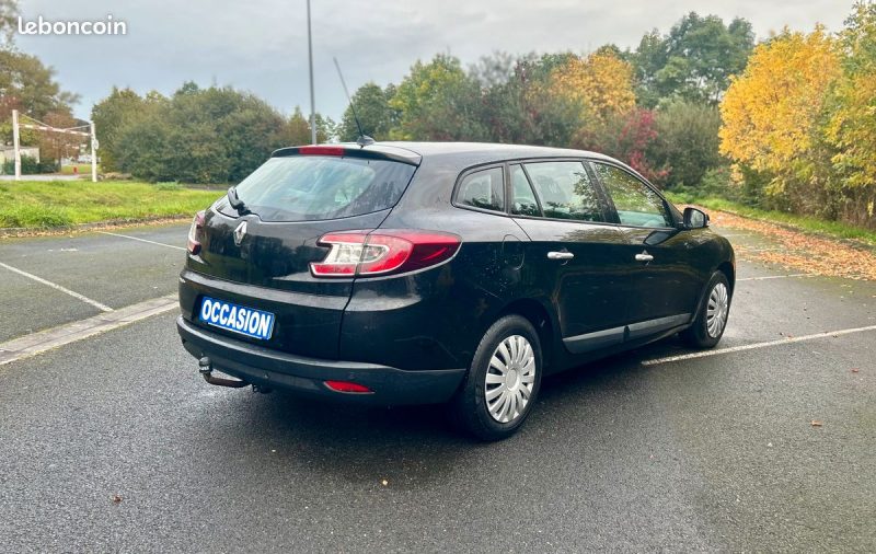 RENAULT MEGANE 2011