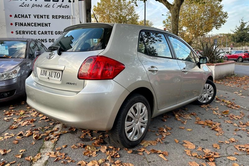 TOYOTA AURIS 2008