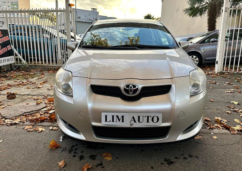 TOYOTA AURIS 2008