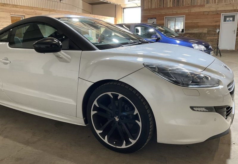 PEUGEOT RCZ PHASE 2 1.6 TURBO 156 Cv 1ERE MAIN / 5.900 Kms REELS ORIGINE FRANCE - GARANTIE 1 AN