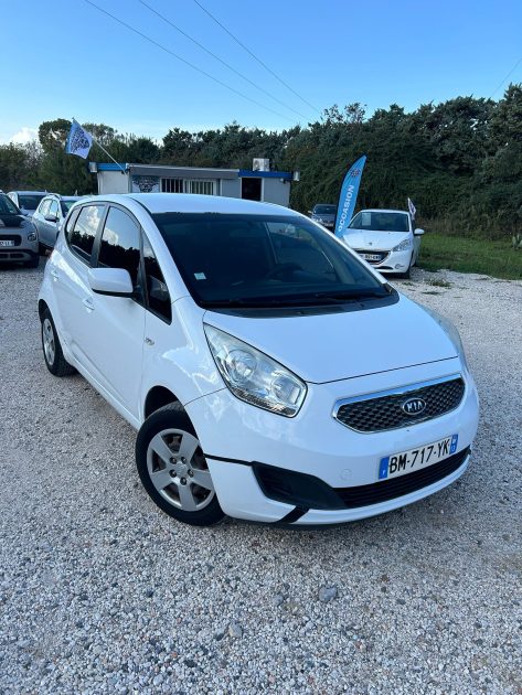 KIA VENGA 2011