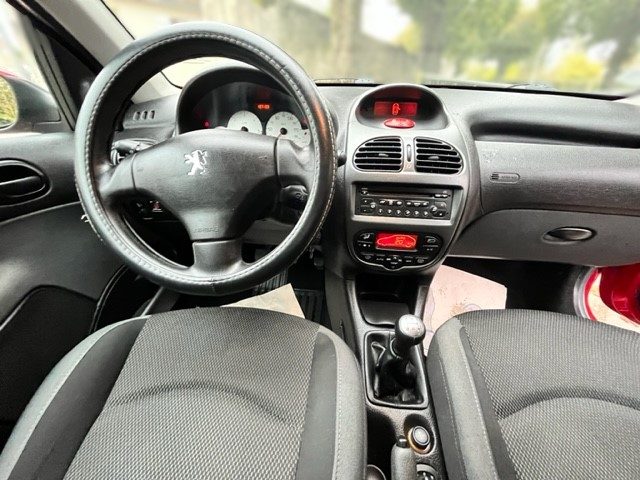 PEUGEOT 206 HDI  2009