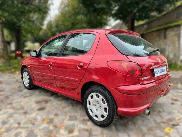 PEUGEOT 206 HDI  2009