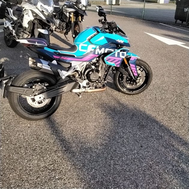 CFMOTO Nk 800 SPORT GP 