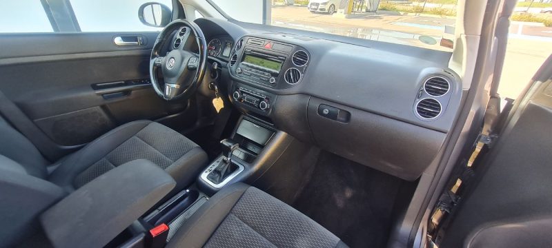 VOLKSWAGEN GOLF PLUS 2009