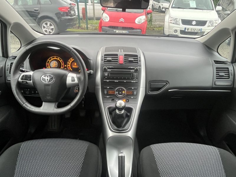 TOYOTA AURIS 1.3 VVT-I 99CV