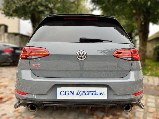 VOLKSWAGEN GOLF 2019