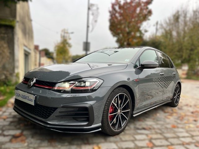 VOLKSWAGEN GOLF 2019