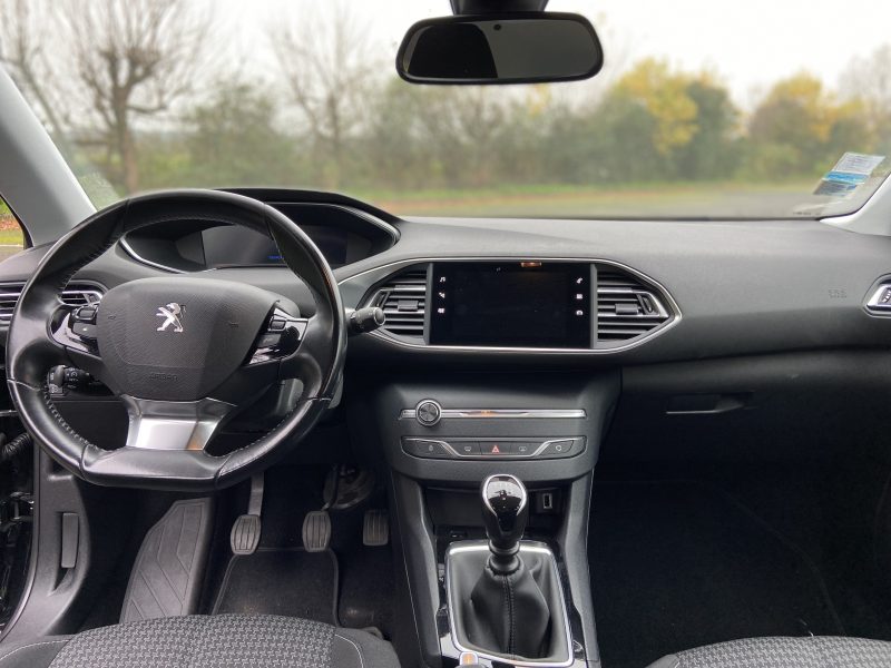 PEUGEOT 308 SW II 2020