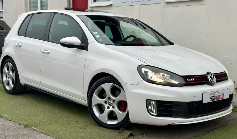 VOLKSWAGEN GOLF VI 2010