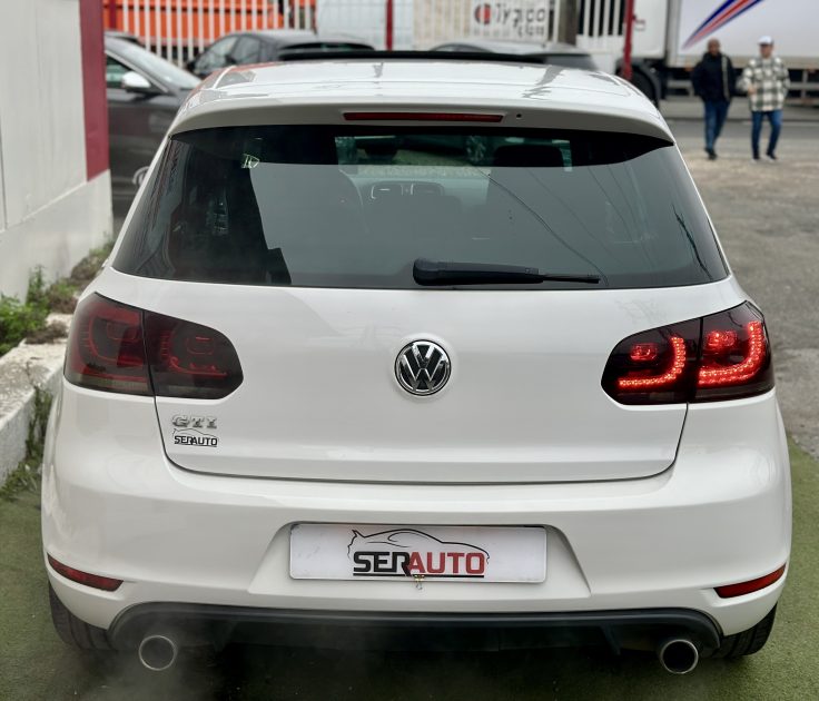 VOLKSWAGEN GOLF VI 2010