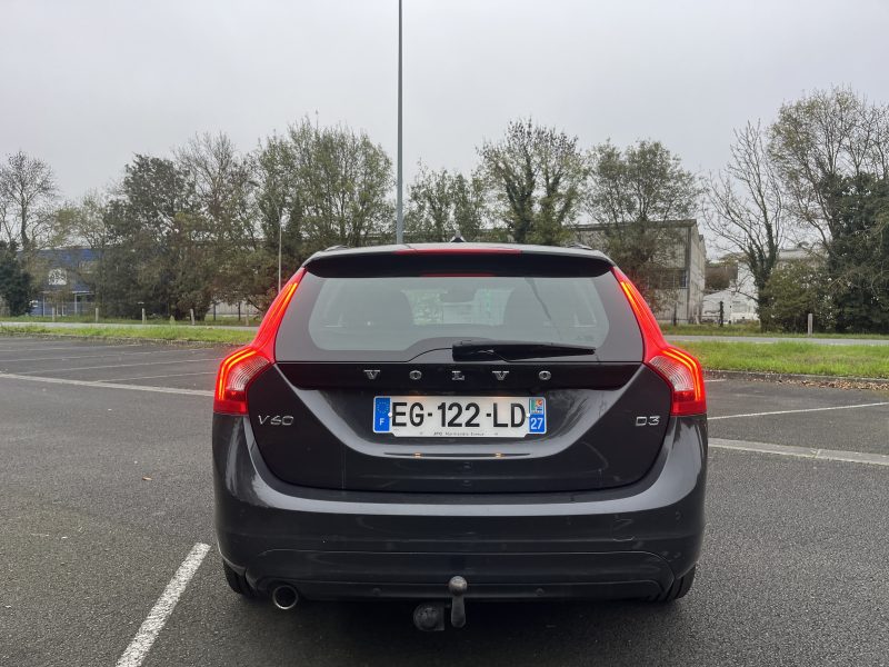 VOLVO V60 2016