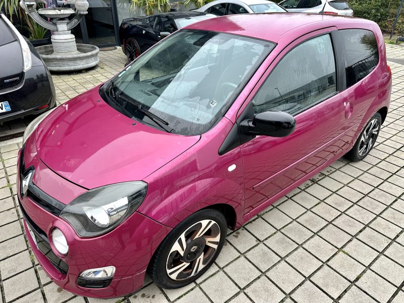 RENAULT TWINGO II 1.2L LEV 16V 75CH ECO2 INTENS