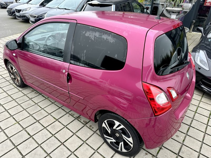 RENAULT TWINGO II 1.2L LEV 16V 75CH ECO2 INTENS