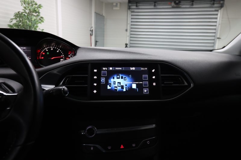 PEUGEOT 308 SW II 2015