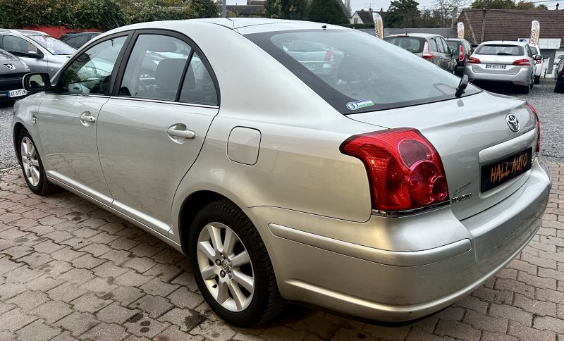 TOYOTA AVENSIS 2.0L D-4D 116Ch / GARANTIE REVISEE 