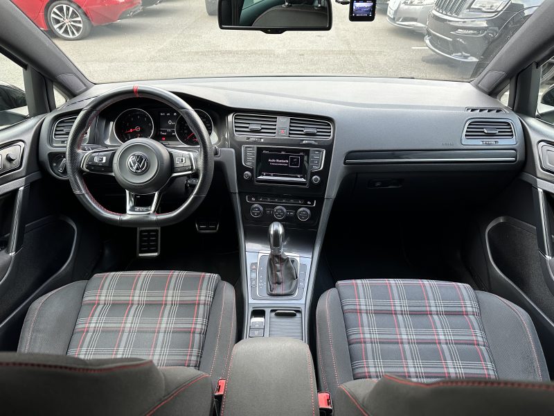 VOLKSWAGEN GOLF VII 2.0 TSI 230 GTI PERFORMANCE DSG6 5P