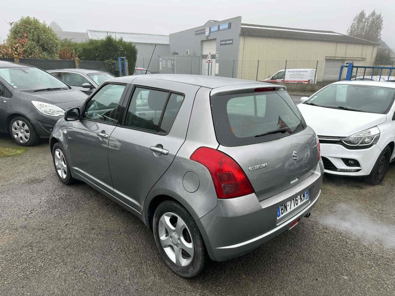 SUZUKI SWIFT 1.3 DDiS 70ch