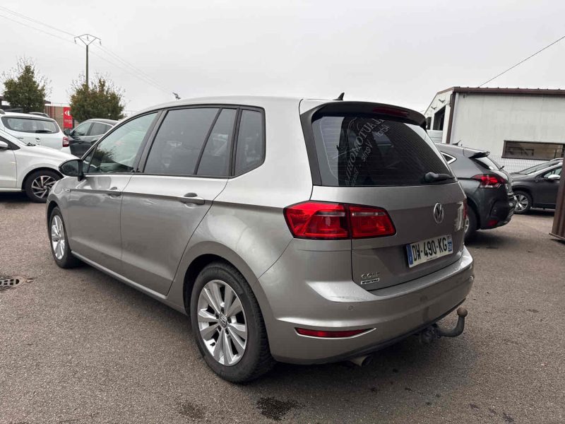 VOLKSWAGEN GOLF SPORTSVAN 2015