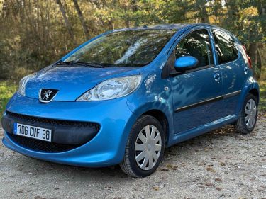 PEUGEOT 107 1.0i 68ch Trendy 5p 