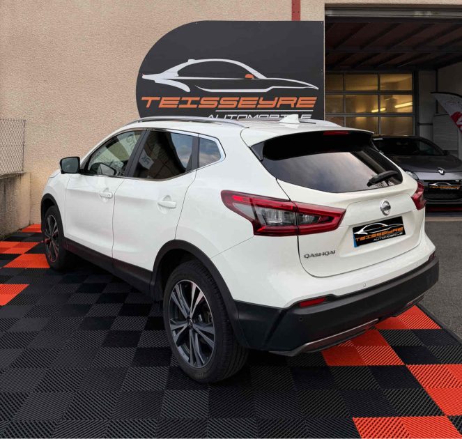 NISSAN QASHQAI 2019