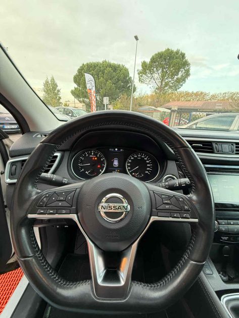 NISSAN QASHQAI 2019