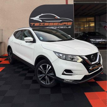 NISSAN QASHQAI 2019