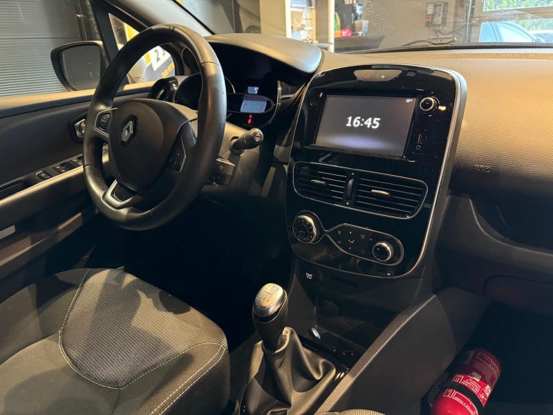 RENAULT   CLIO  2019