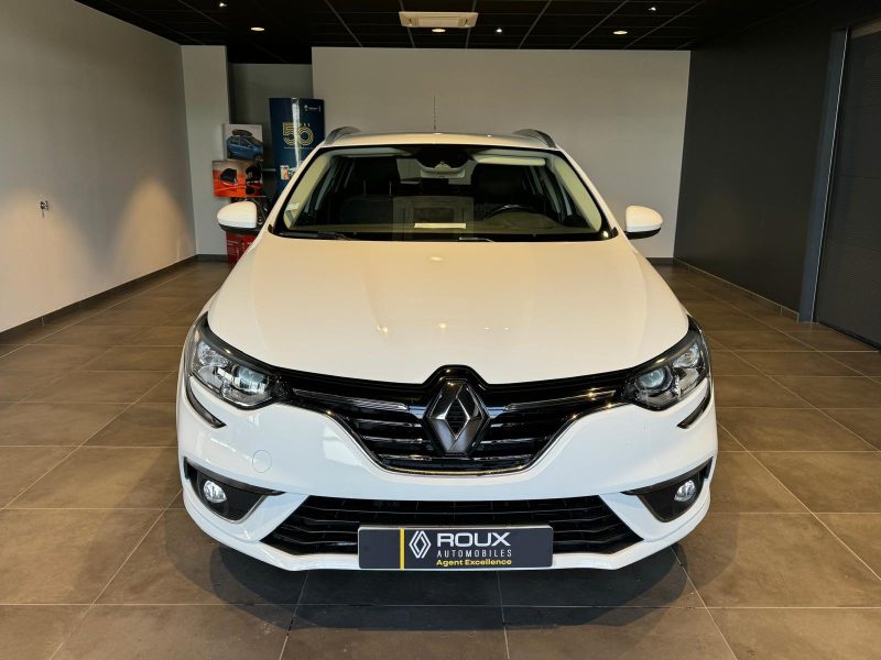 MEGANE Finition:IV Estate 1.6 dCi 130 ZEN / ATTELAGE / PACK EASY BREAK / ENTRETIEN RE