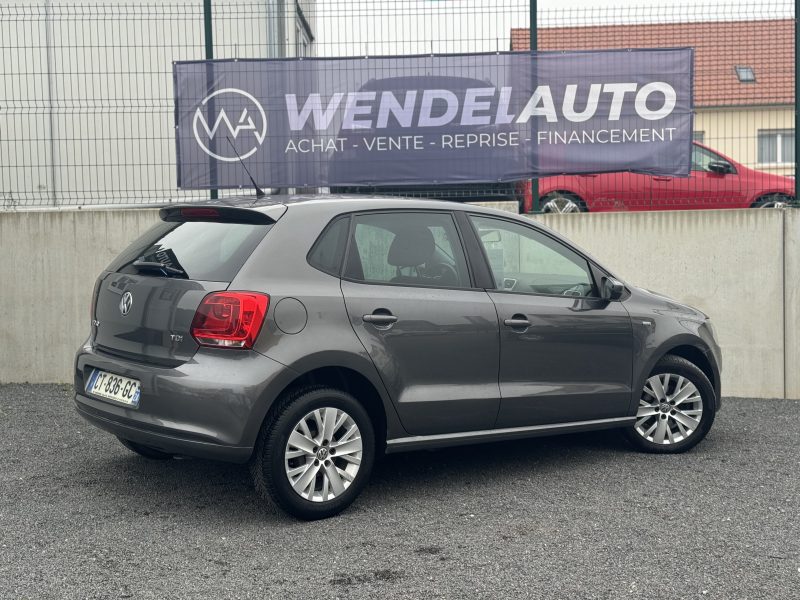 VOLKSWAGEN POLO V 2013